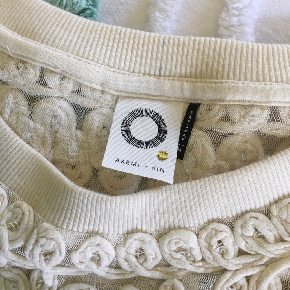 Akemi & Kin Pullover Sweater - Picture 4 of 11